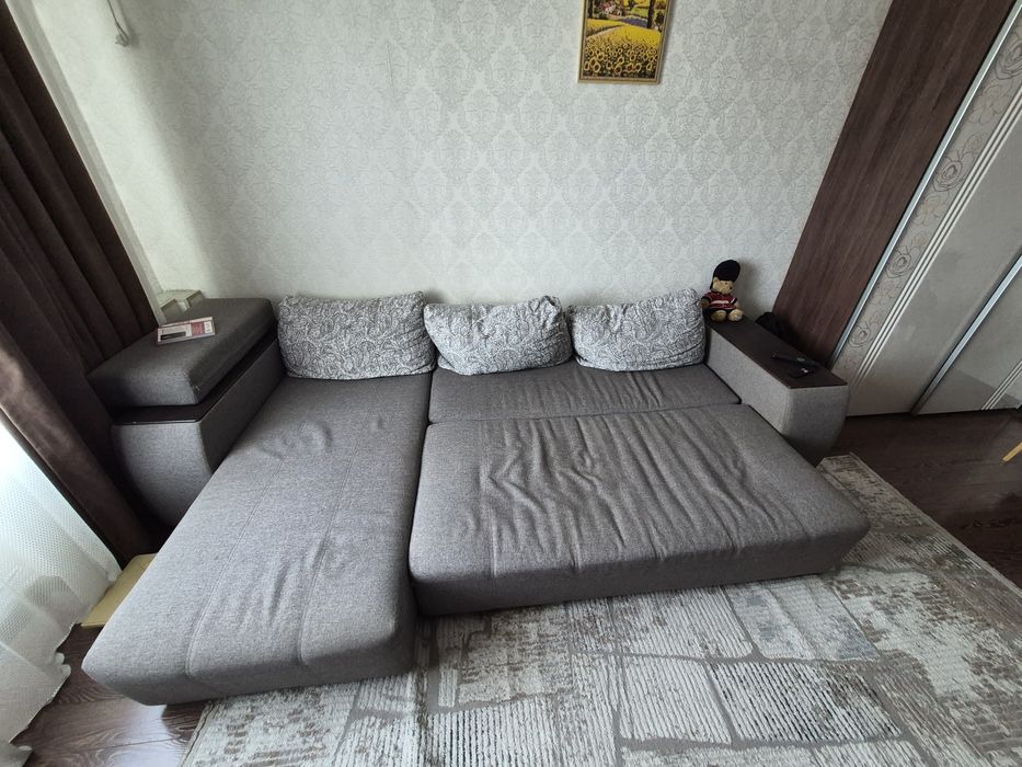 Продам диван угловой