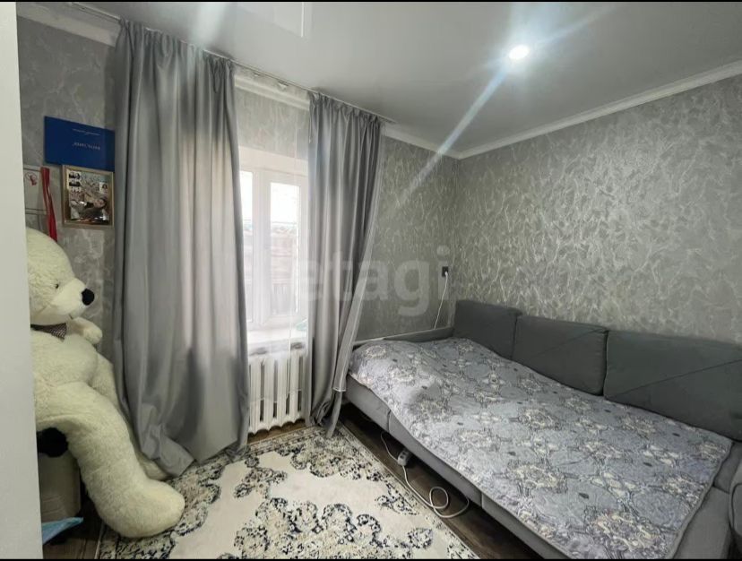 Продам дом  р-н компос