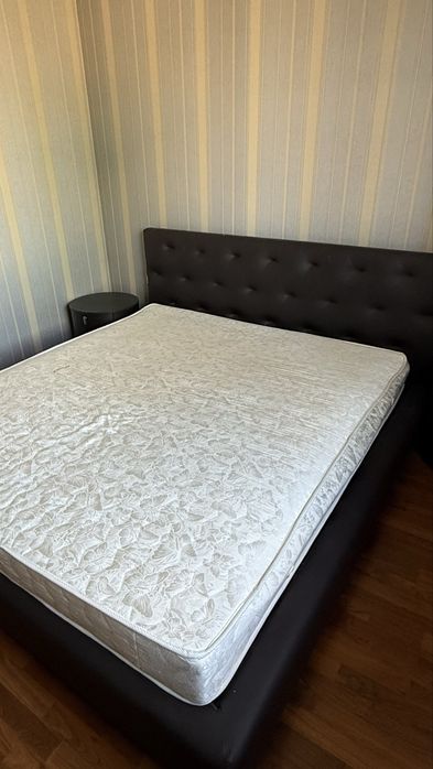 Двухместная кровать