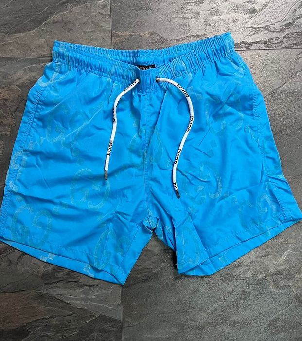 Стилни мъжки плажни шорти GUCCI – комфорт и визия за лятото!