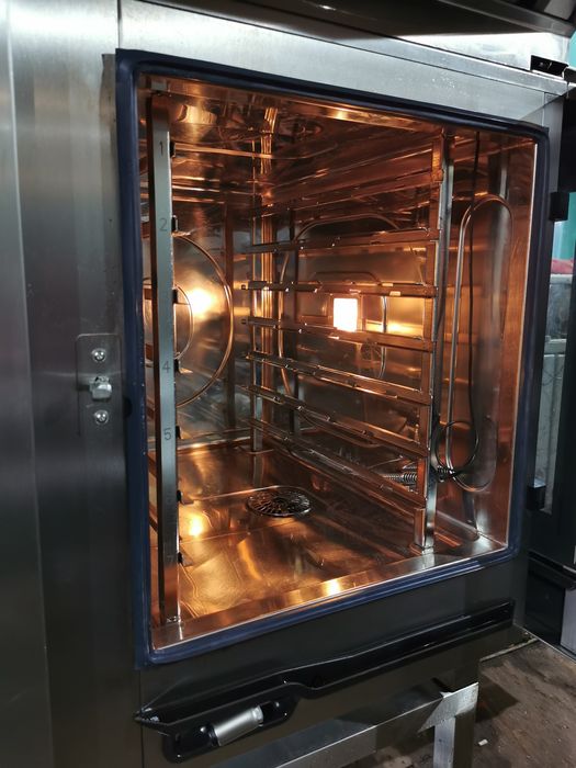 Конвектомат Convotherm за 7 тави