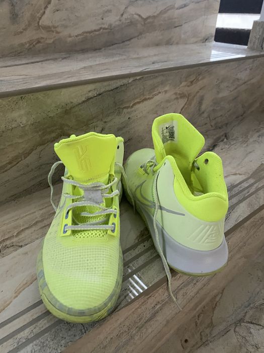 De vanzare Adidasi Nike Zoom Vapor marimea 42  pret 370 lei