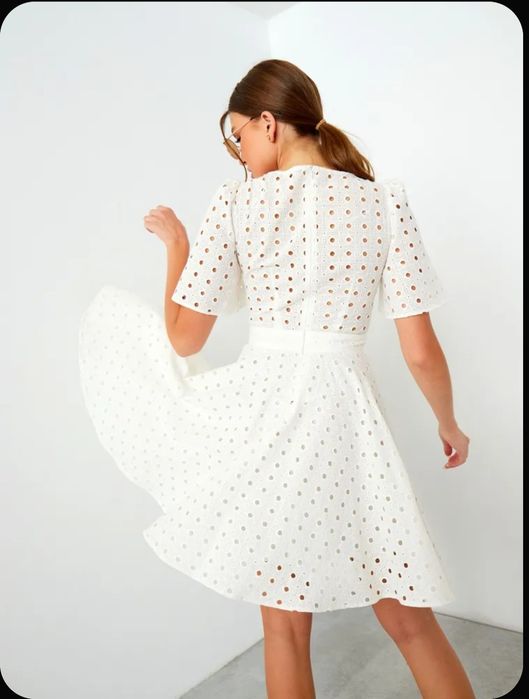 Платья свадебные