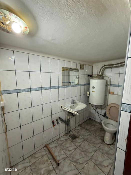 Casă + curte în centrul localității Şura Mică- direct de la proprietar