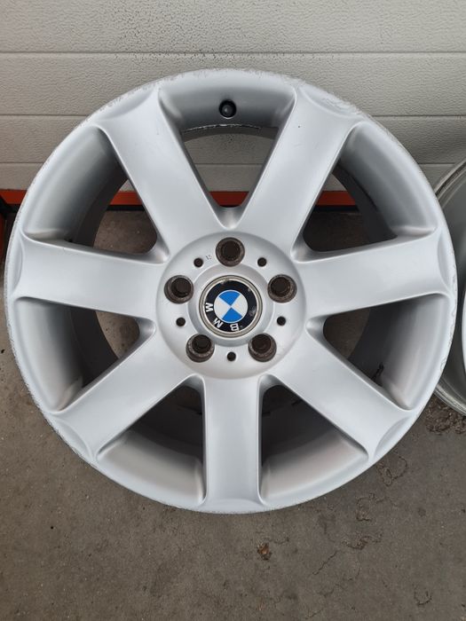 Оригинални джанти за BMW R17 5x120 ET47 8J