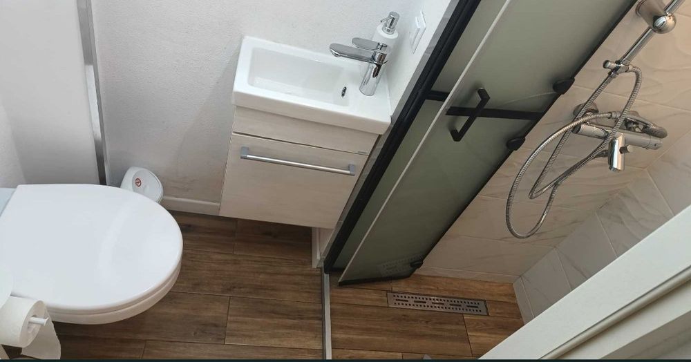 Rent Garsonieră modernă, cozy, totul nou – rezidenți / tineri angajați
