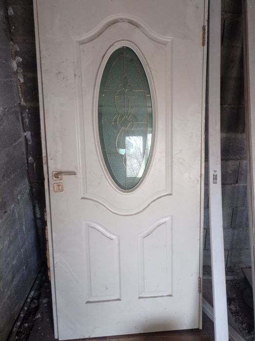 Продам двери межкомнатные