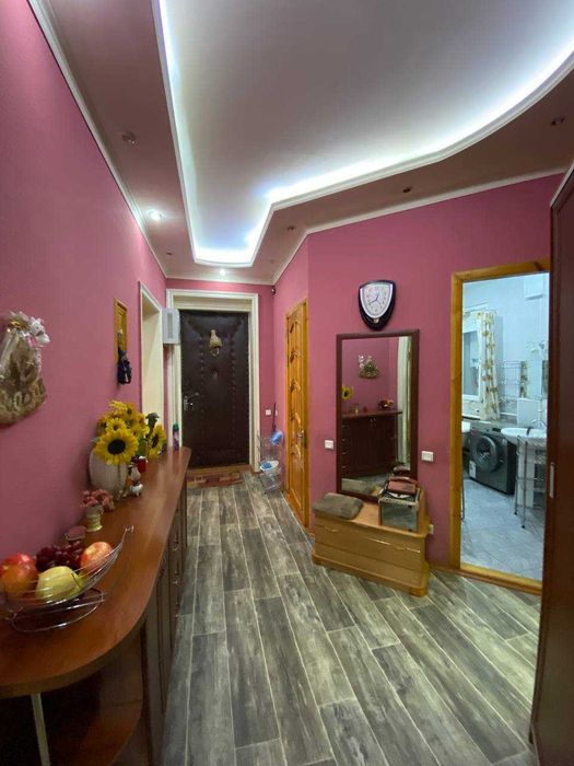 ПРОДАЕТСЯ 3/3/4 100м2 на: Навои