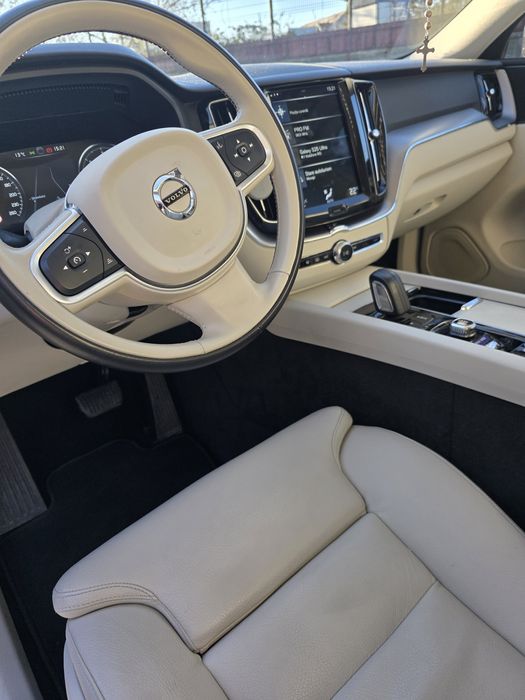 VOLVO XC 60 B4 2020 Mild Hybrid AWD Business Executive