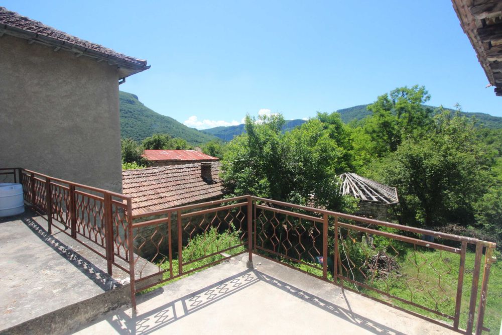 Продава се Къща в с. Янтра, Област Велико Търново - 120 кв.м за 338 €/кв.м - Снимка #5