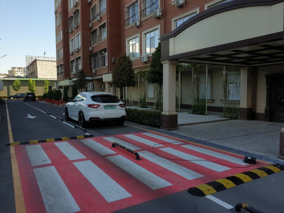 Лежачий полицейский 200 000 сум до 240000сум