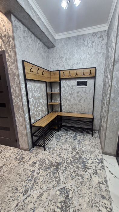 Прихожая лофт . Полка для обуви. Loft prixojka