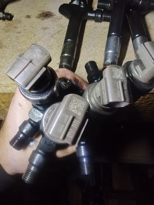 Injector Mazda 6 2.0d 250lei buc