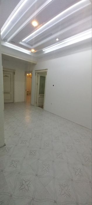 Малика бозор олдида ижарага квартира