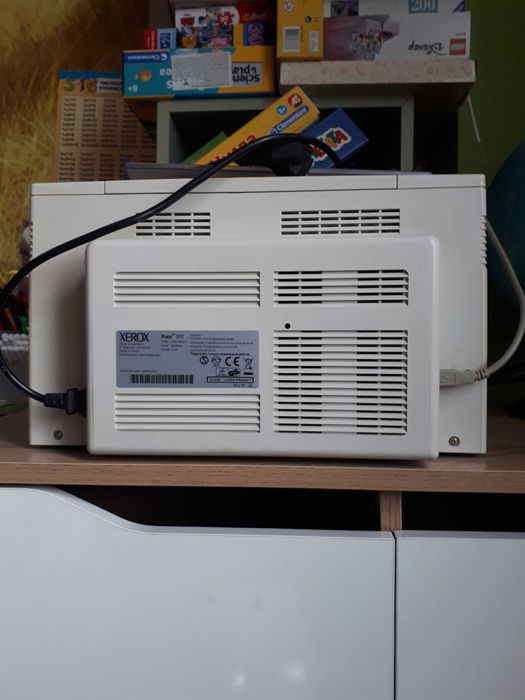 Чернобял лазарен принтер