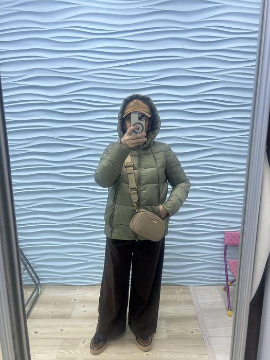 Куртки пуховики.