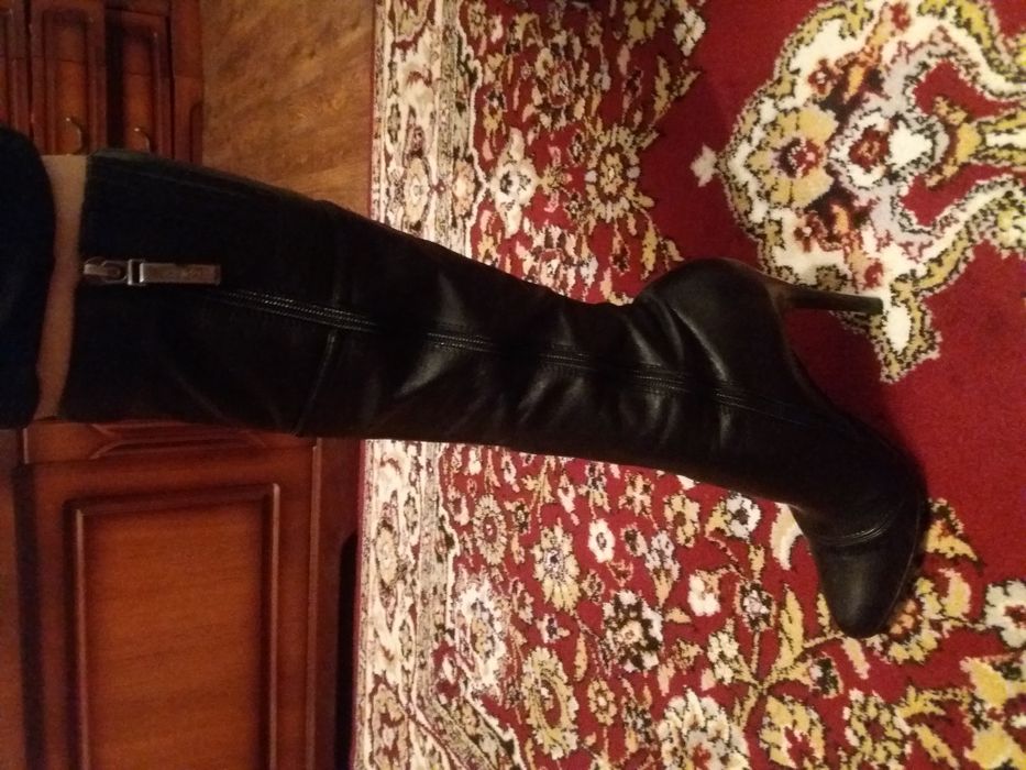 Продам осенний сапоги