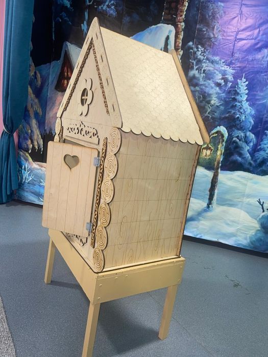 Продам деревянный домик