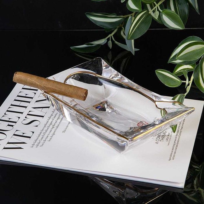 Нов Пепелник Стъкло за Цигара или Пура 20см