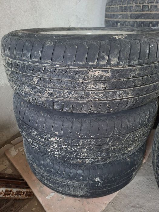 Авто шины от камри 35