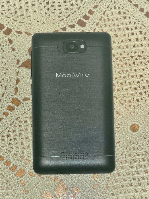 Продавам много запазен смартфон “Mobiwire”