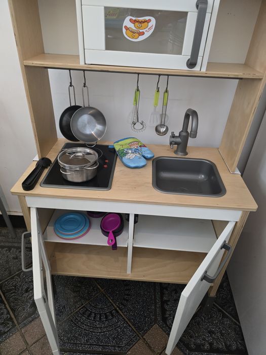 Bucatarie pentru copii IKEA