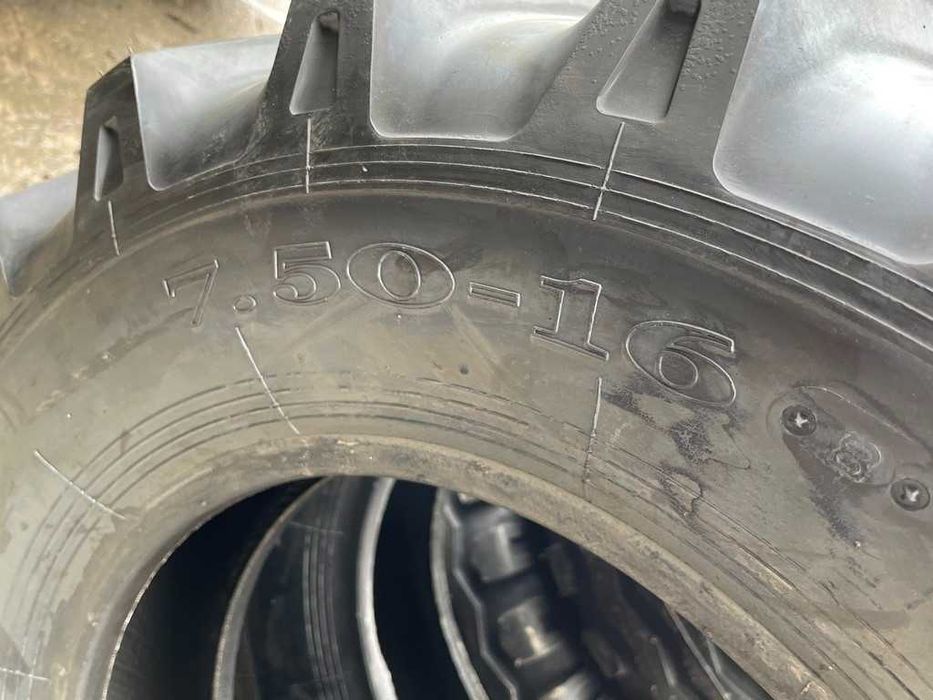 Ozka Cauciucuri noi agricole de tractiune 4X4 tractor 7.50-16