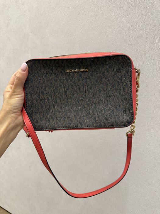 Продам сумку Michael kors
