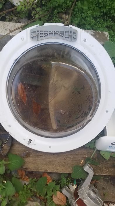 Продавам за части пералня Candy CS147TXME/1-S