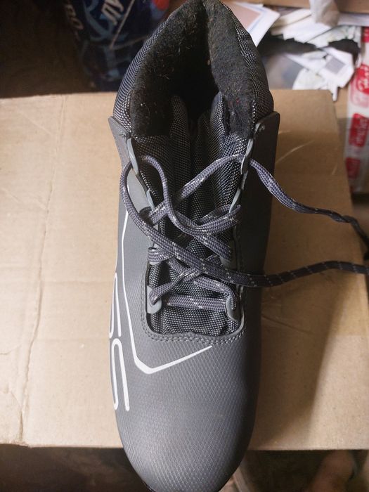 Лыжи, палки, ботинки