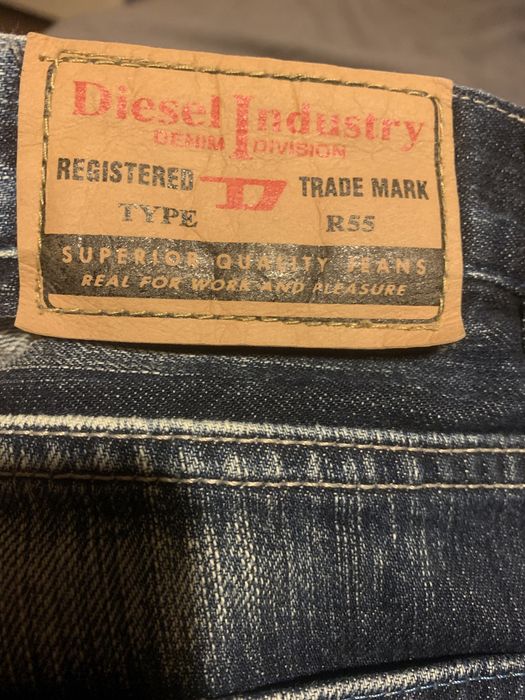 100% Оригинални дамски дънки Diesel втора употреба. Размер 27.