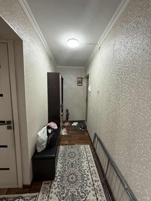 Продается 2ком в 3мкр на 4эт