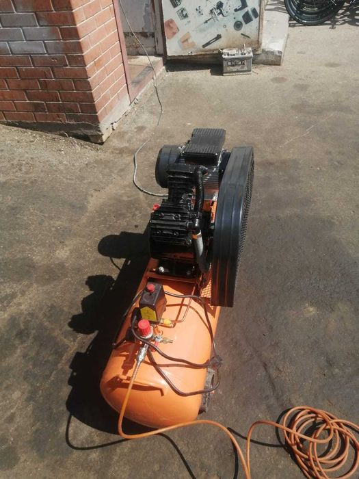 Компрессор масляный ВИХРЬ КМП-400/100P