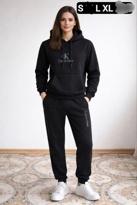 Treninguri vatuite din bumbac .