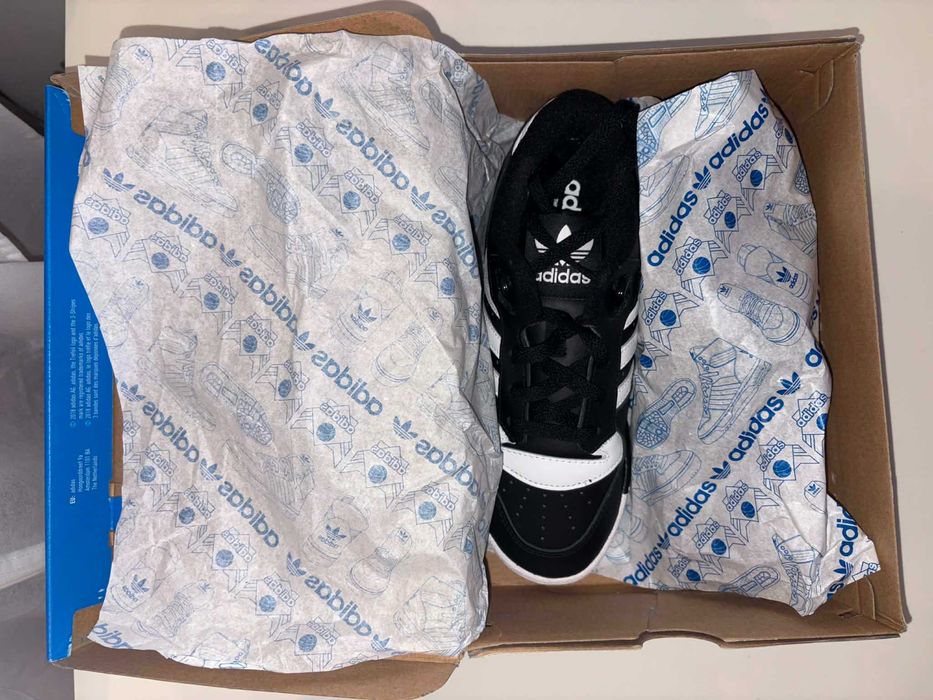 Маратонки Adidas Rivalry Low