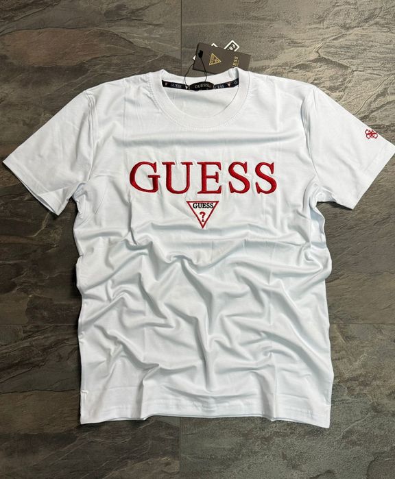 Премиум тениски GUESS | Модерен минималистичен дизайн