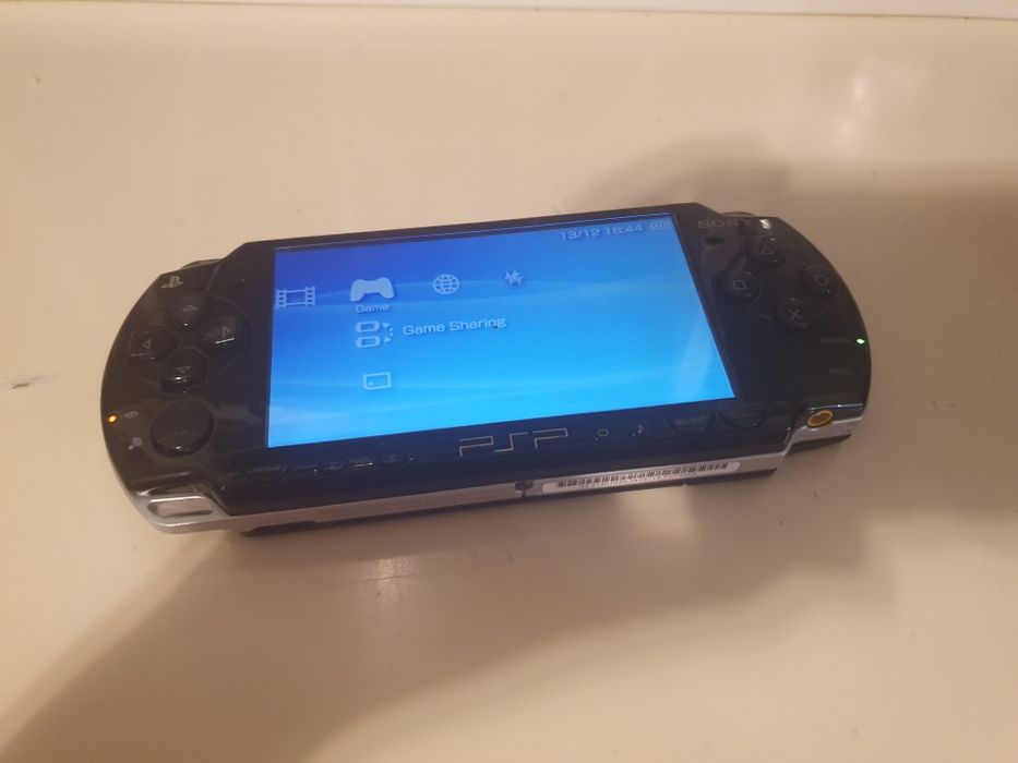 Vând psp 450 lei