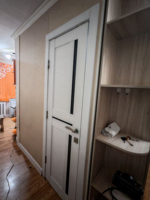 Продам 2 двери межкомнатные