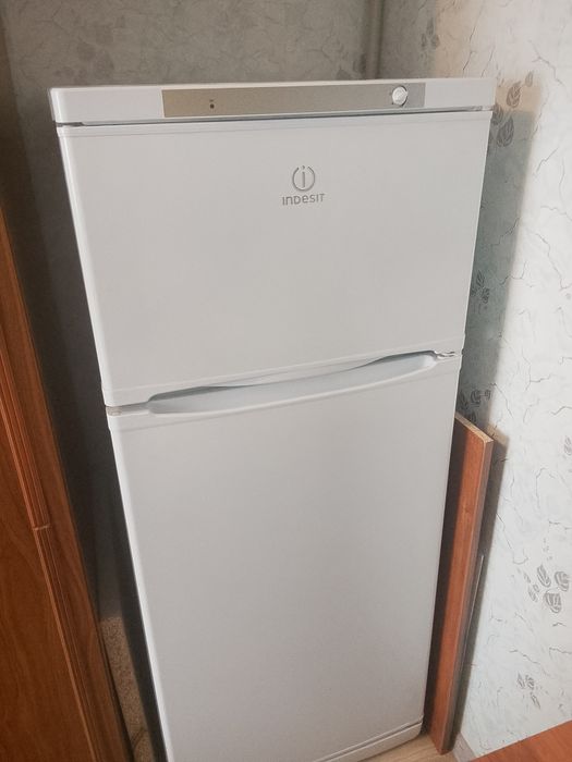 Холодильник индезит