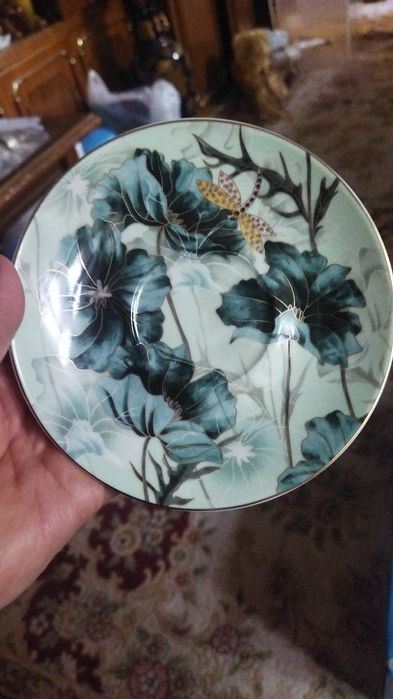 Посуда вазы, сервизы,