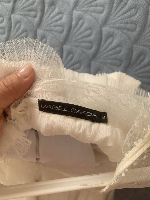 Белое платье Изабель Гарсия
