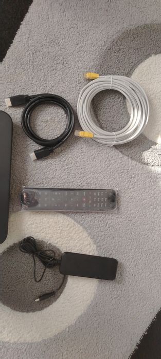 Продавам  рутер  много запазен не отварян