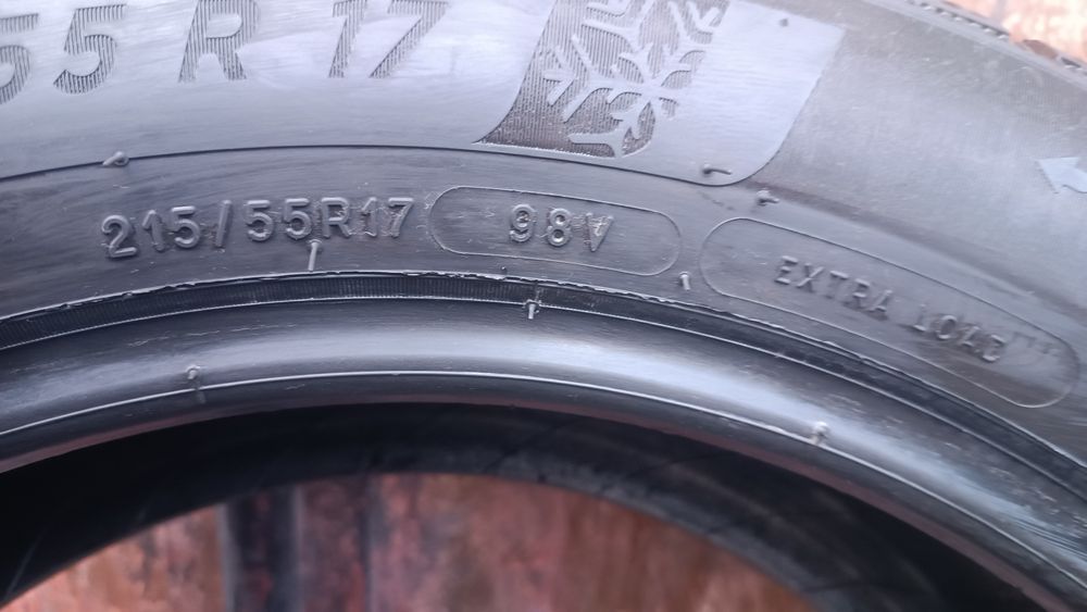 215/55/17 Michelin Дот 2123