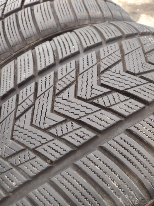 Топ състояние 2бр.245/35/20 Trakmax dot2724