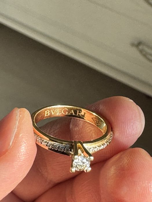 Золотое кольцо “Bvlgari” 750 проба
