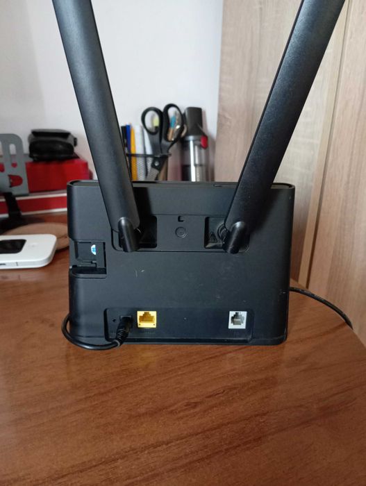4G рутер Huawei отключен за SIM карти на всички оператори