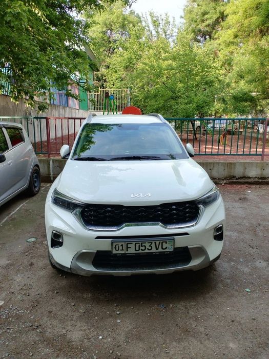Срочно продаётся KIA Sonet