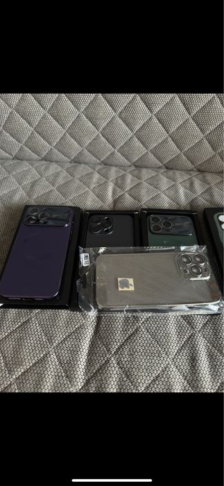 Чихол на Айфон 14 про мах