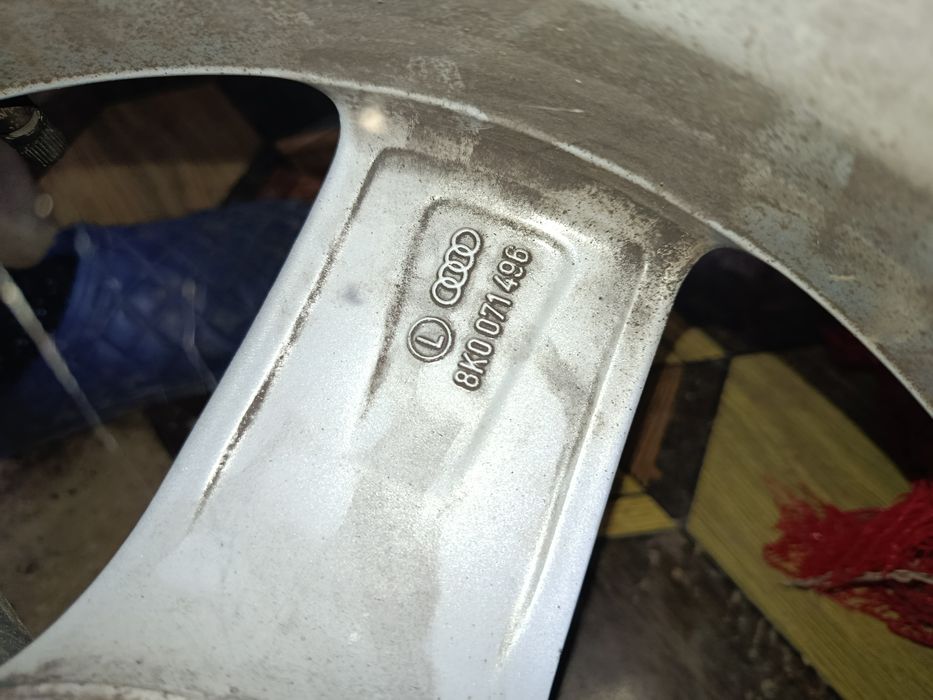 Jante aliaj ne'zgâriate +cauciucuri iarna , continental!