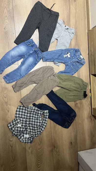 Дрехи за момче - панталони, дънки, пуловер